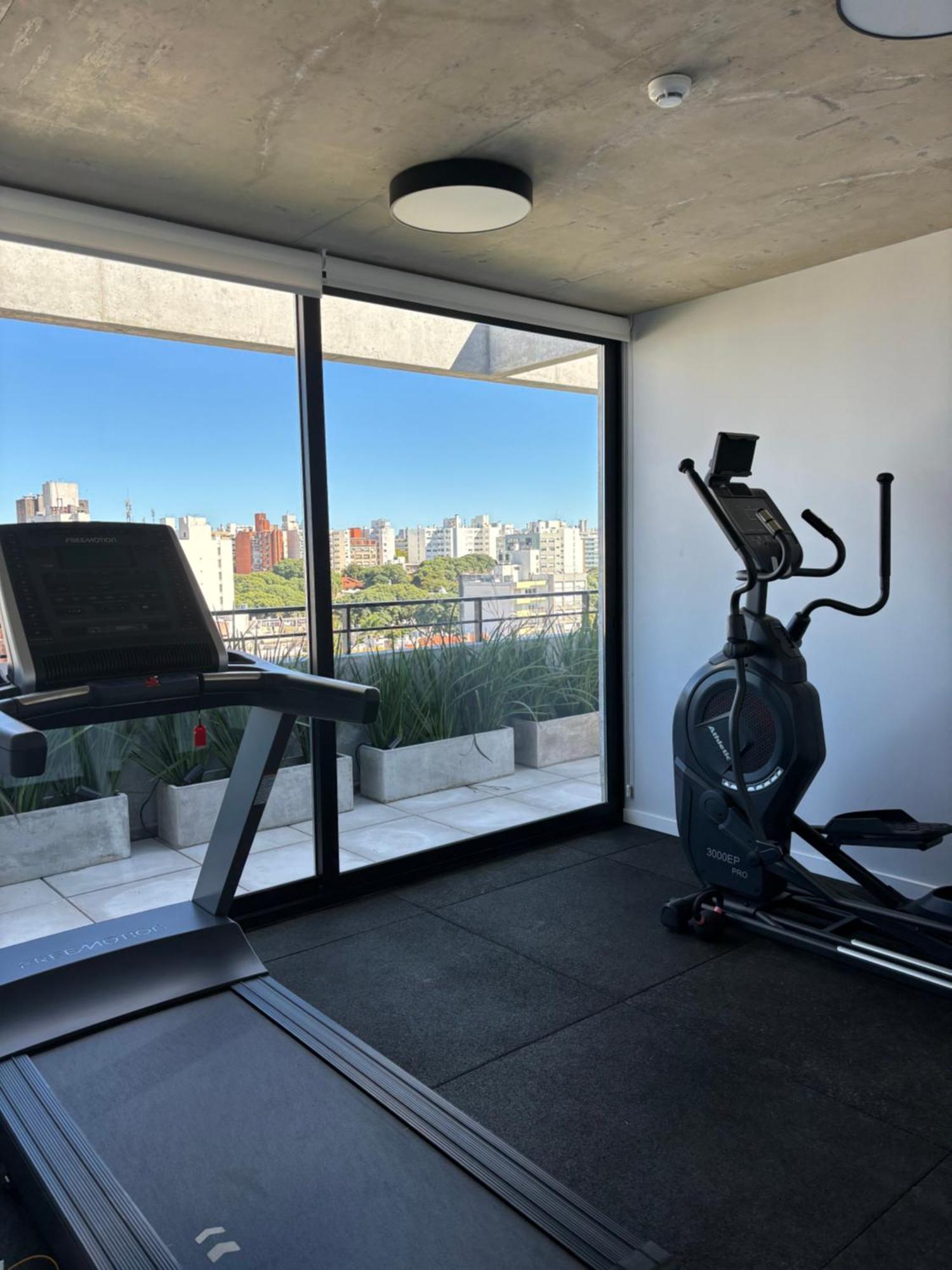 Apartamento De Lujo En Pocitos - Rambla - Playa - Shopping - Wtc Montevideu